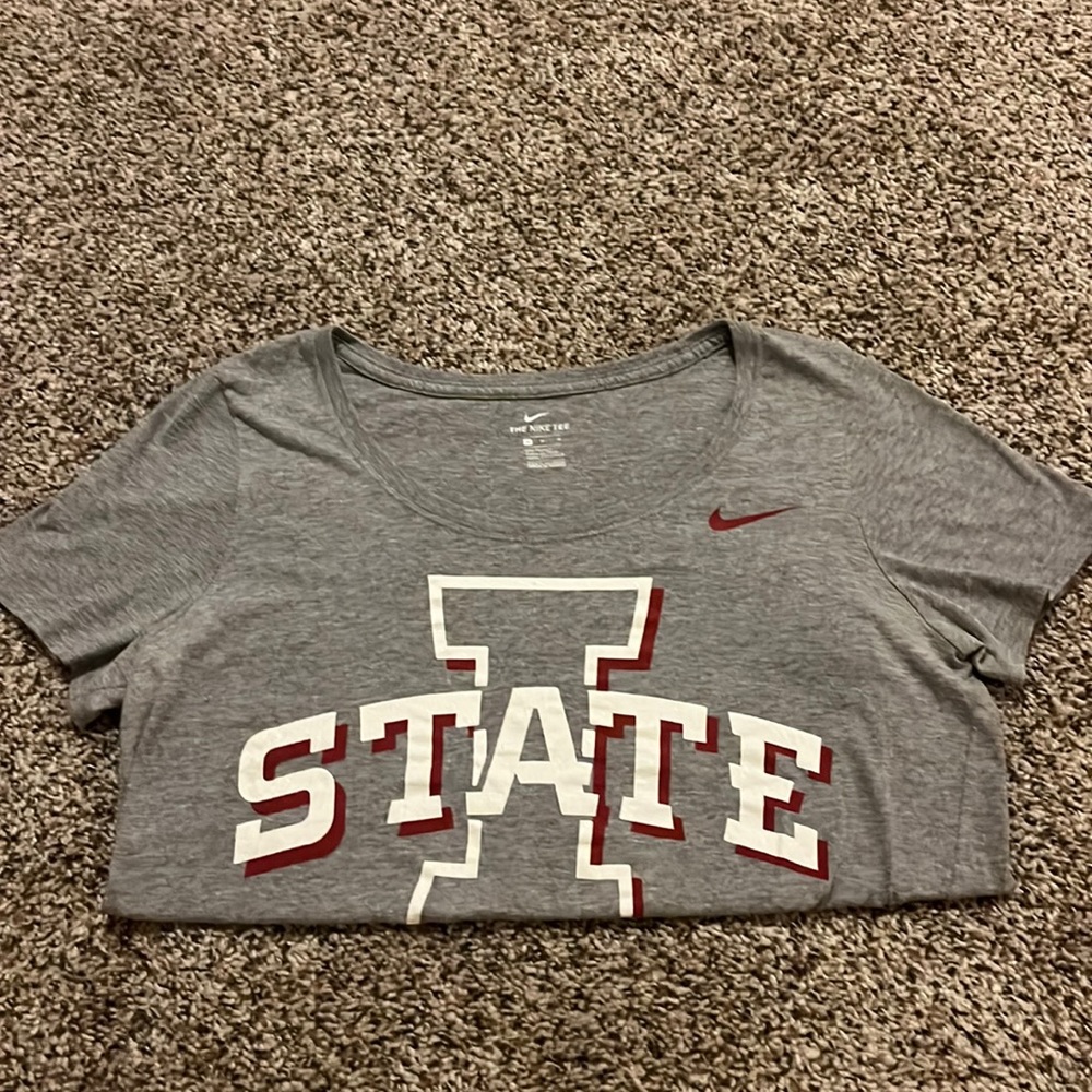 Nike Women’s Iowa State Shirt